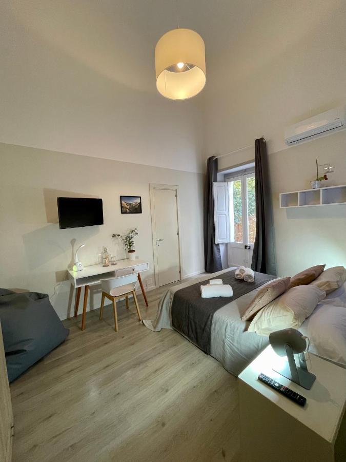 4 Balconi Rooms Paladini B&B E Appartamenti Lecce Exteriér fotografie