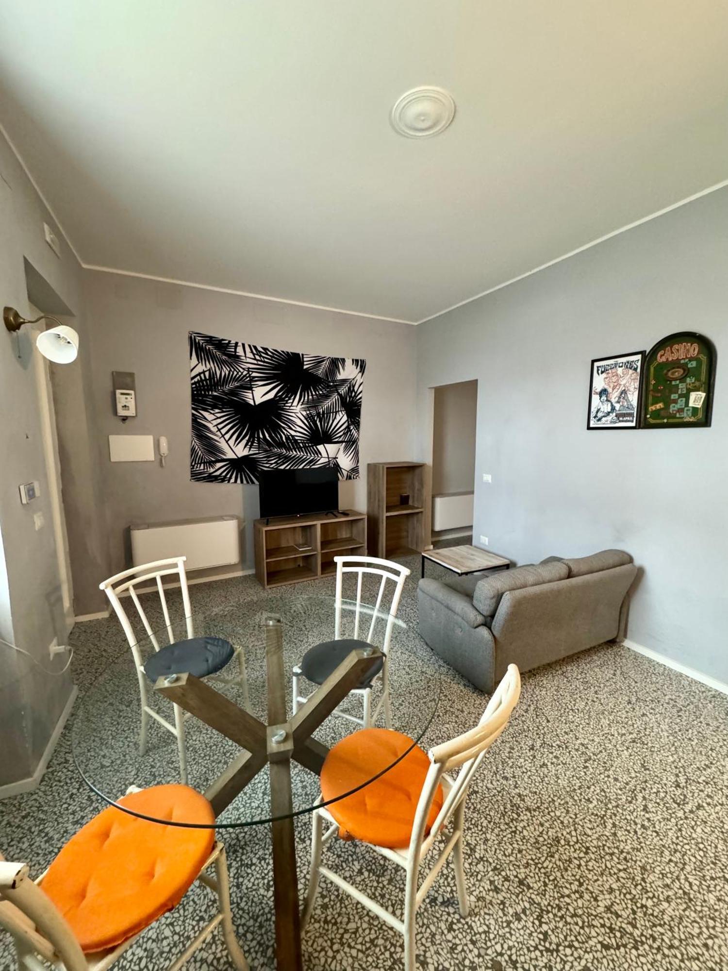 4 Balconi Rooms Paladini B&B E Appartamenti Lecce Exteriér fotografie