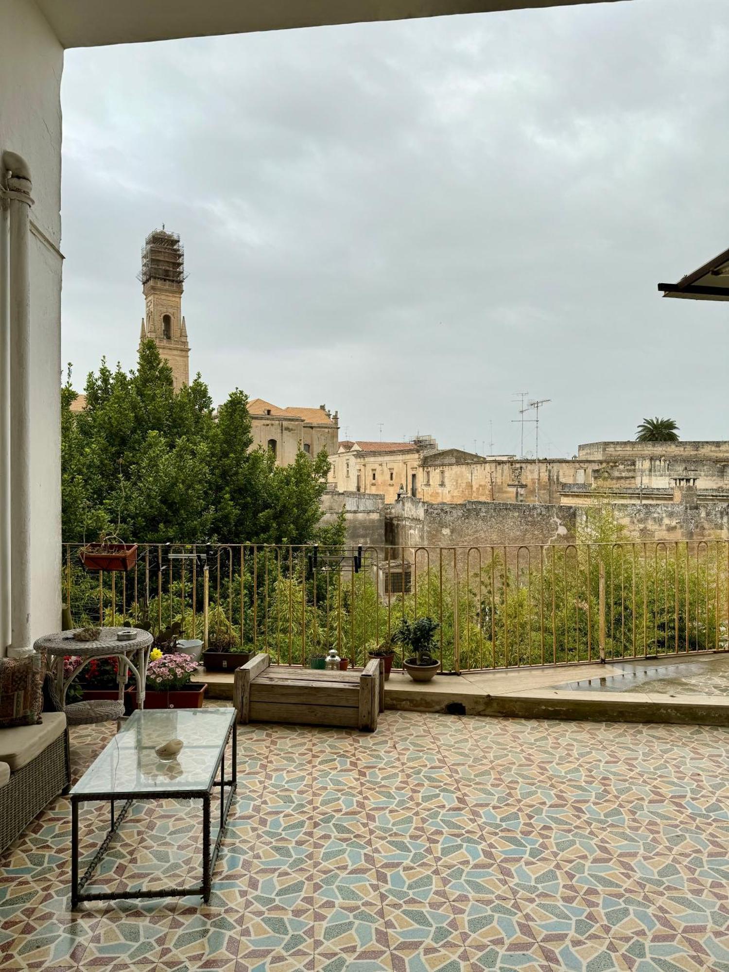 4 Balconi Rooms Paladini B&B E Appartamenti Lecce Exteriér fotografie