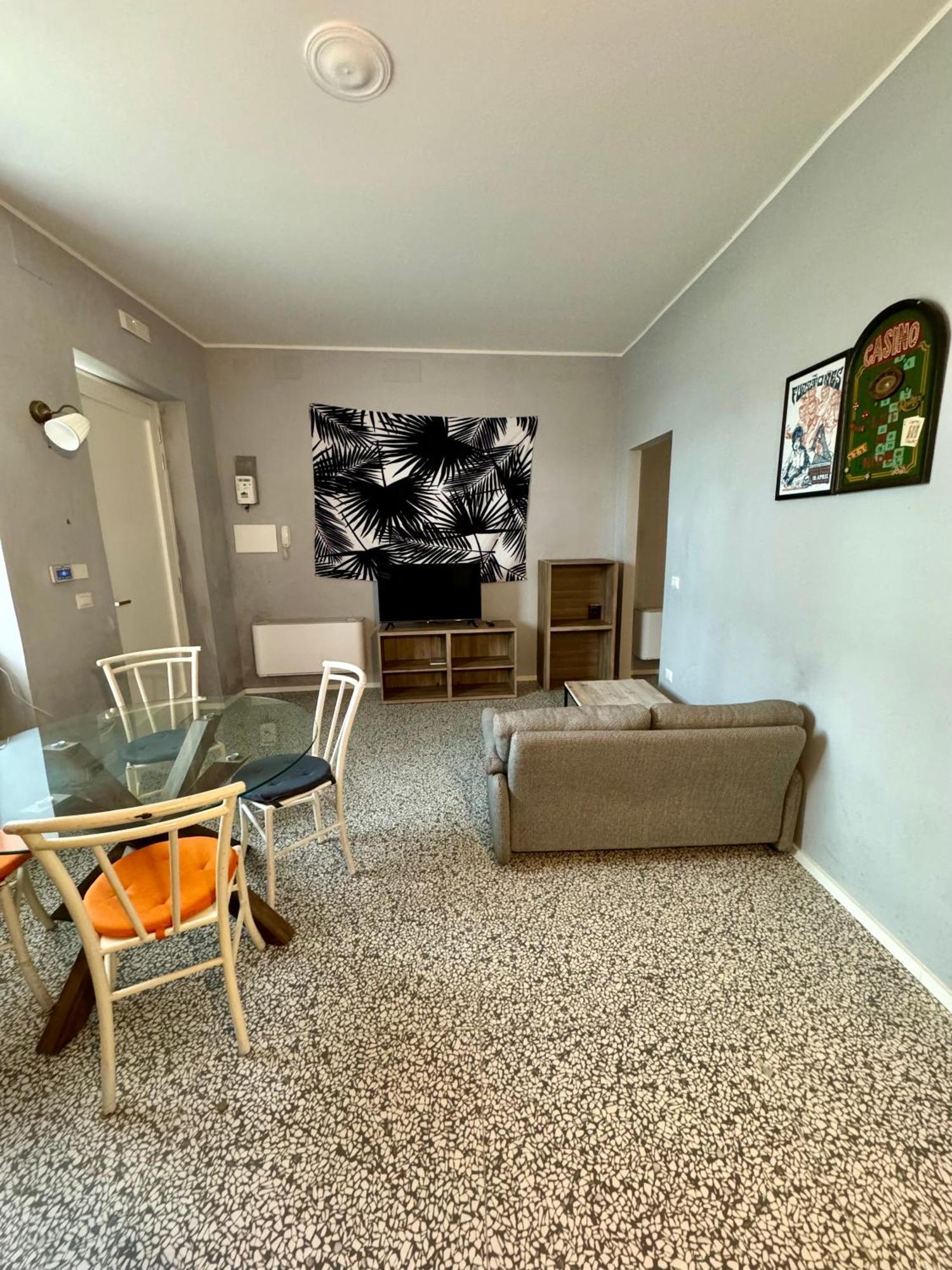 4 Balconi Rooms Paladini B&B E Appartamenti Lecce Exteriér fotografie